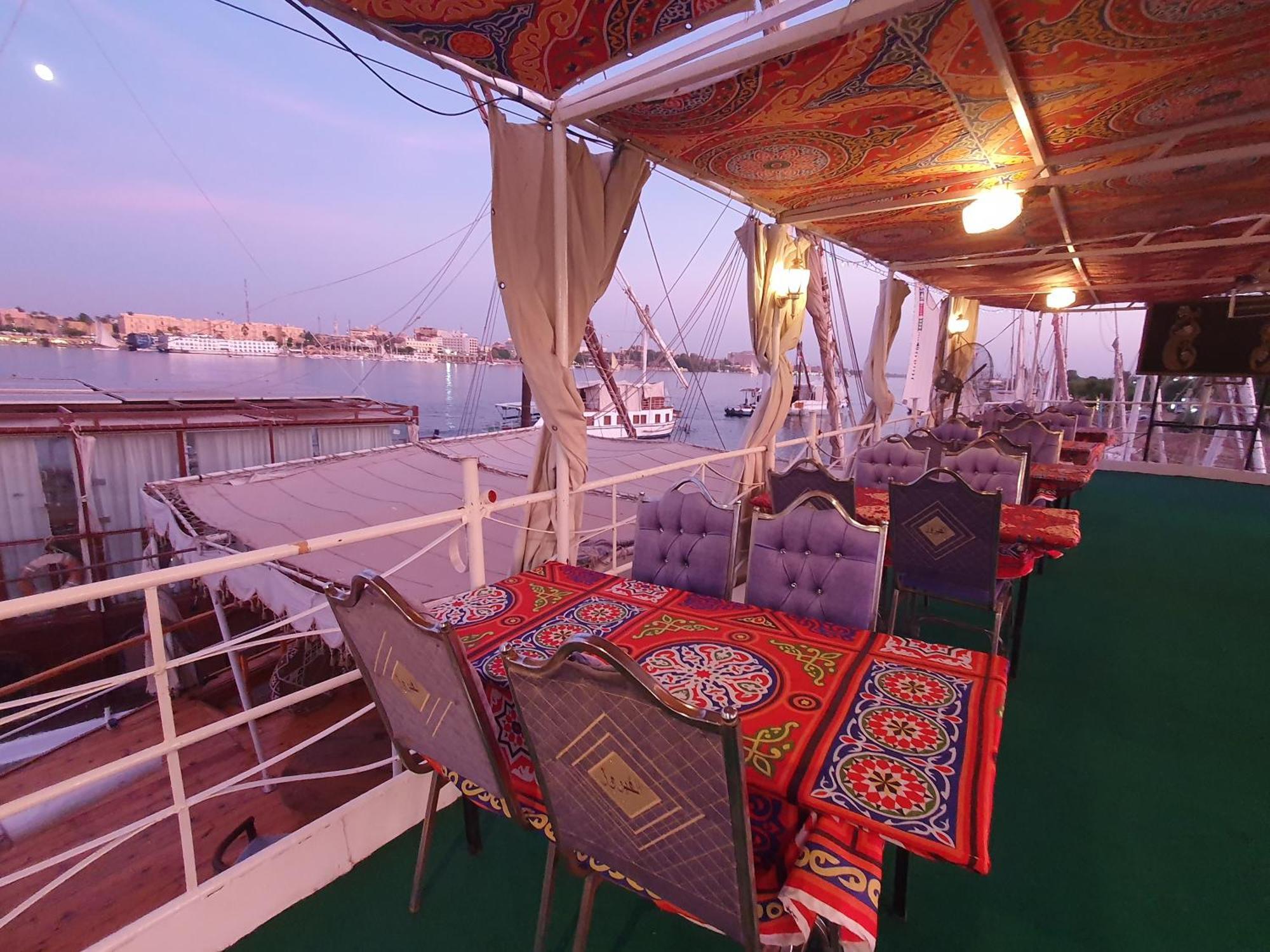 Moon Boat Hotel Luxor Exterior photo